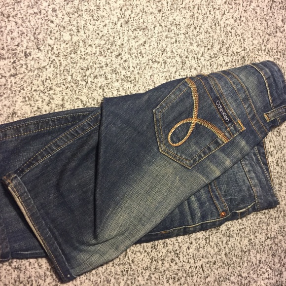 Calvin Klein Bermuda Jean Shorts - Picture 3 of 5
